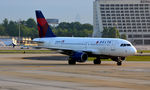 N365NB @ KATL - Taxi Atlanta