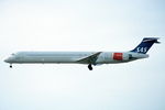 LN-ROA @ CPH - Copenhagen 15.9.2003 - by leo larsen