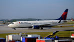 N371DA @ KATL - Taxi Atlanta