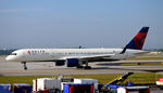 N690DL @ KATL - Taxi Atlanta