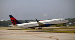 N827DN @ KATL - Takeoff Atlanta