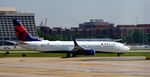 N835DN @ KATL - Taxi Atlanta - by Ronald Barker