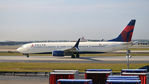 N836DN @ KATL - Taxi Atlanta - by Ronald Barker