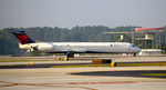 N902DE @ KATL - Landing roll Atlanta