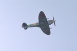 G-PTIX - Flew past me at Amwell, Nature Reserve, Herts - by Chris Holtby