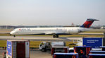 N912DE @ KATL - Taxi to takeoff Atlanta