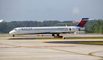 N915DN @ KATL - Taxi Atlanta
