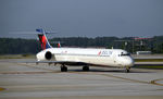 N915DN @ KATL - Taxi Atlanta