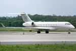 OE-IGL @ LOWW - Glock Bombardier Global 6000 - by Thomas Ramgraber