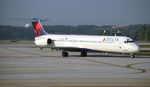 N957DL @ KATL - Taxi Atlanta - by Ronald Barker