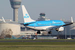PH-BGU @ EHAM - at spl - by Ronald