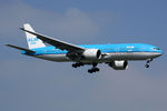 PH-BQI @ EHAM - at spl - by Ronald