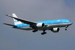 PH-BQC @ EHAM - at spl - by Ronald