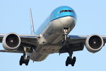 PH-BVF @ EHAM - at spl - by Ronald