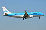 PH-EXR @ EHAM - Cityhopper ERJ175 landing - by FerryPNL