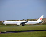 B-1282 @ EKCH - B-1282 landing rw 04R - by Erik Oxtorp