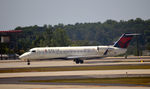 N871AS @ KATL - Taxi Atlanta - by Ronald Barker