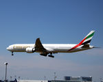 A6-EPQ @ EKCH - A6-EPQ landing rw 22L