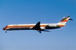 N932PS @ KLAX - PSA MD81 on short final - by FerryPNL