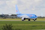 OO-JAL @ LFRB - Boeing 737-7K, Taxiing rwy 25L, Brest-Bretagne airport (LFRB-BES) - by Yves-Q