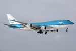 PH-BFP @ EHAM - at spl - by Ronald