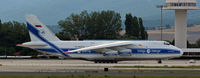 RA-82043 @ VIT - Aeropuerto de Foronda - Vitoria-Gasteiz - Euskadi - España - by Pedro Maria Martínez De Antoñana