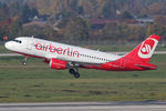 OE-LNE @ EDDL - at dus - by Ronald