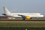 EC-HTD @ EHAM - at spl - by Ronald