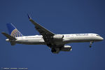 N17139 @ KEWR - Boeing 757-224 - United Airlines  C/N 30352, N17139