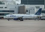 N655JB @ KDEN - Airbus A320-232 - by Mark Pasqualino