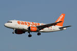 HB-JZU @ EHAM - at spl - by Ronald