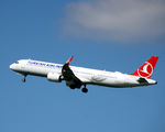 TC-LSK @ EKCH - TC-LSK taking off rw 22R - by Erik Oxtorp