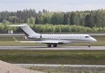 CS-GLF @ ESSA - Taxiway W - by wijken