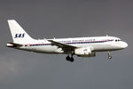 OY-KBO @ EHAM - at spl - by Ronald