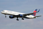 N723TW @ EBBR - at bru - by Ronald