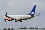 LN-RGH @ EGSH - Landing at Norwich. - by Graham Reeve