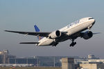 N77018 @ EBBR - at bru - by Ronald