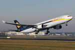 VT-JWS @ EBBR - at bru - by Ronald