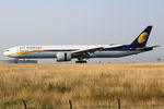 VT-JET @ LFPG - at cdg - by Ronald