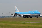 PH-BFR @ EHAM - at spl - by Ronald