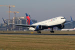 N1200K @ EBBR - at bru - by Ronald
