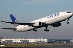 N656UA @ EBBR - at bru - by Ronald
