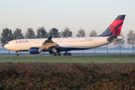 N855NW @ EHAM - at spl - by Ronald