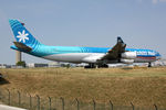 F-OLOV @ LFPG - at cdg - by Ronald