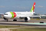 CS-TUH @ LPPT - TAP A339 line-up - by FerryPNL