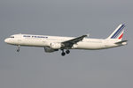 F-GTAV @ EHAM - at spl - by Ronald
