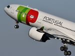 CS-TUR @ LPPT - TAP Air Portugal - by Jean Christophe Ravon - FRENCHSKY