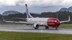 LN-ENQ @ ENBR - Landing rwy. 17.