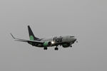 C-FLHI @ CYXX - Landing on 07 - by Guy Pambrun