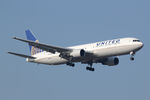 N662UA @ EHAM - at spl - by Ronald